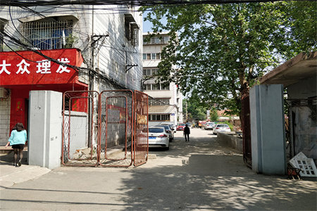 浉河中学十三小湖东双学区单位步梯二楼63平37万证齐